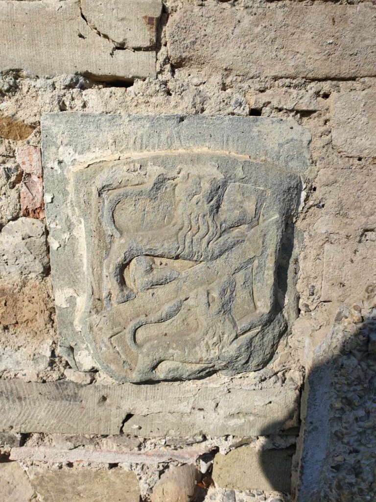 eingelassener Stein in den alten Grundmauern des Stelzenhofes weinfelden wyfelder