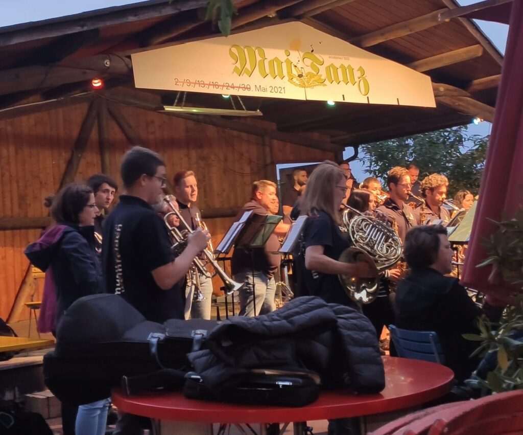 platzkonzert musikgesellschaft Weinfelden stelzenhof august 2021