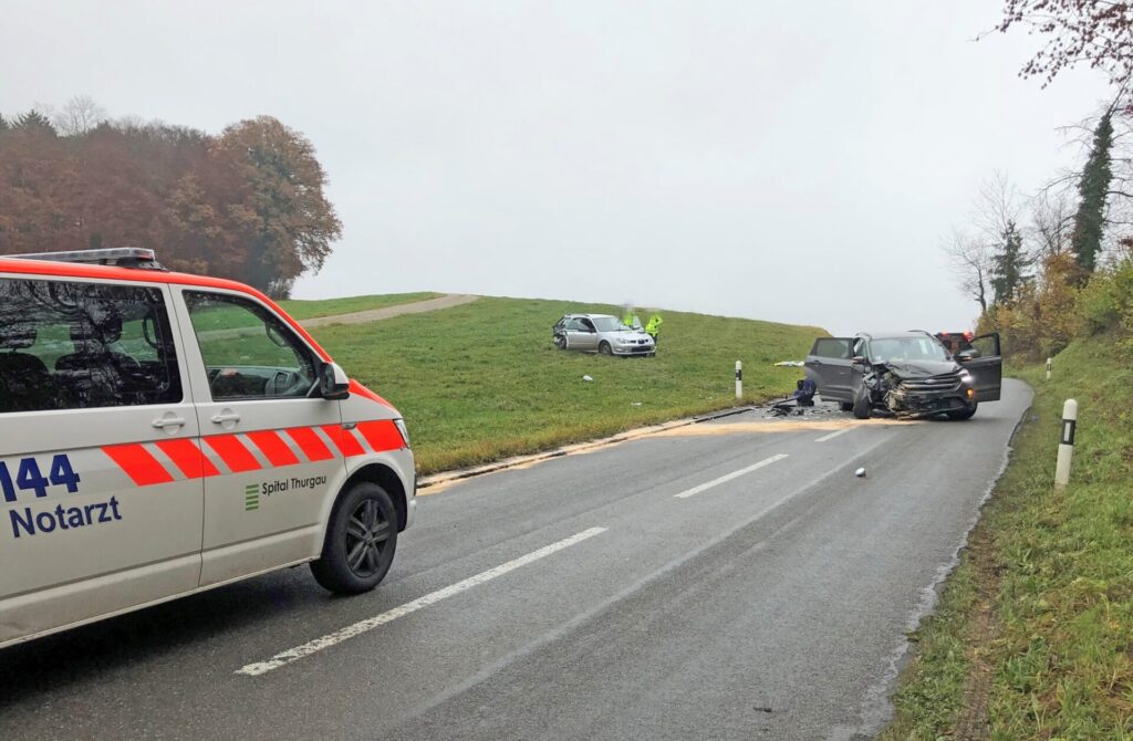 Beim Verkehrsunfall wurden sechs Personen verletzt (Bild: Kantonspolizei Thurgau).