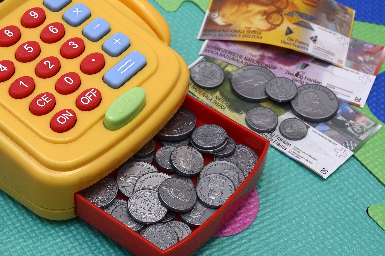 toy cash register, to play, money-2922214.jpg