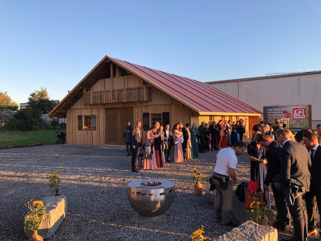 Im Oktober 2020 wurde diese Möglichkeit für eine Hochzeit herangezogen.