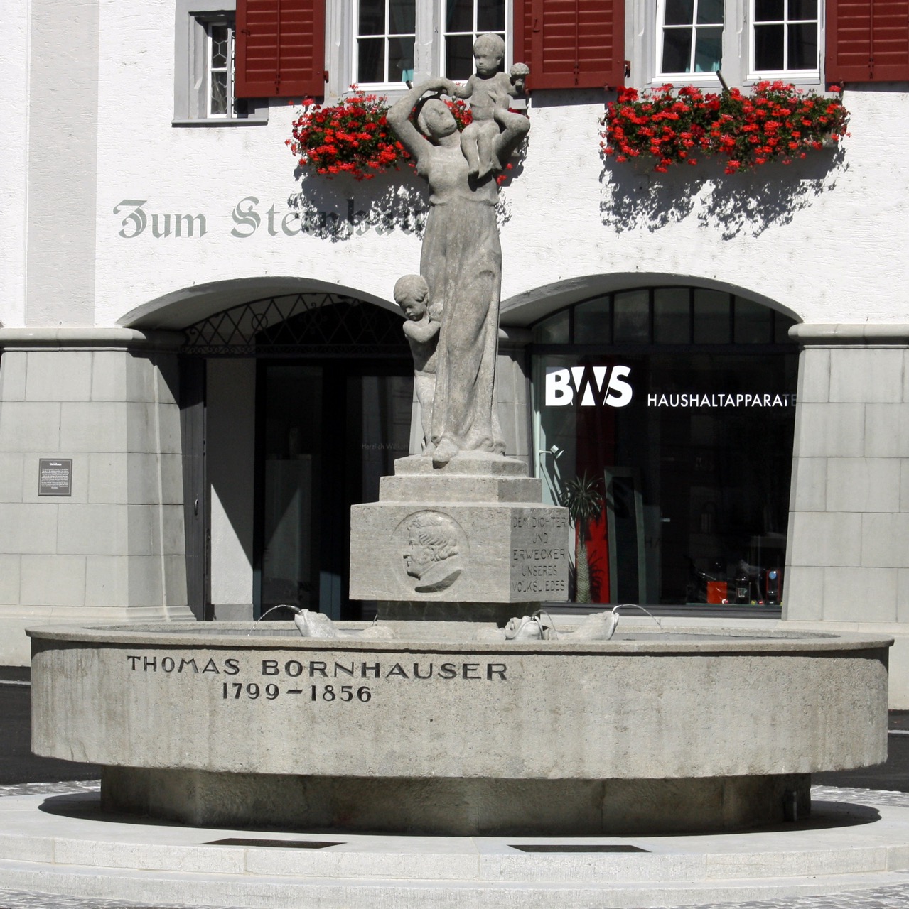 Rathausbrunnen Auf Frauenspuren in Weinfelden wyfelder rundgänge Groß
