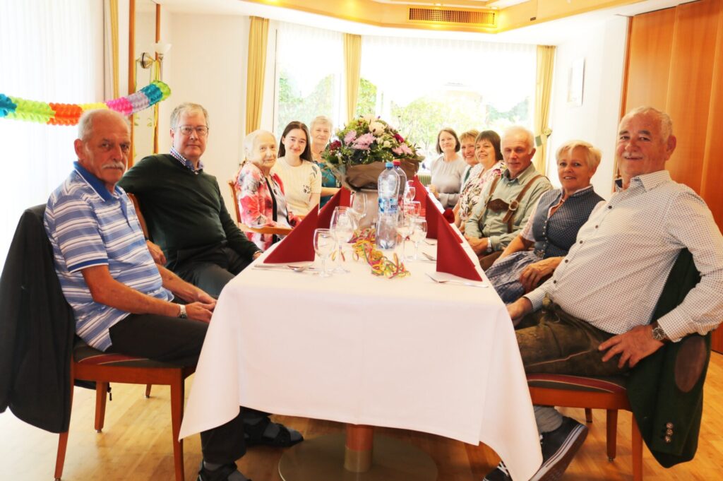 Jubilarin Regina Düringer beging, zusammen mit ihrer Familie, am Montag im Wohn- und Pflegezentrum Tertianum Weinfelden ihren 100. Geburtstag.