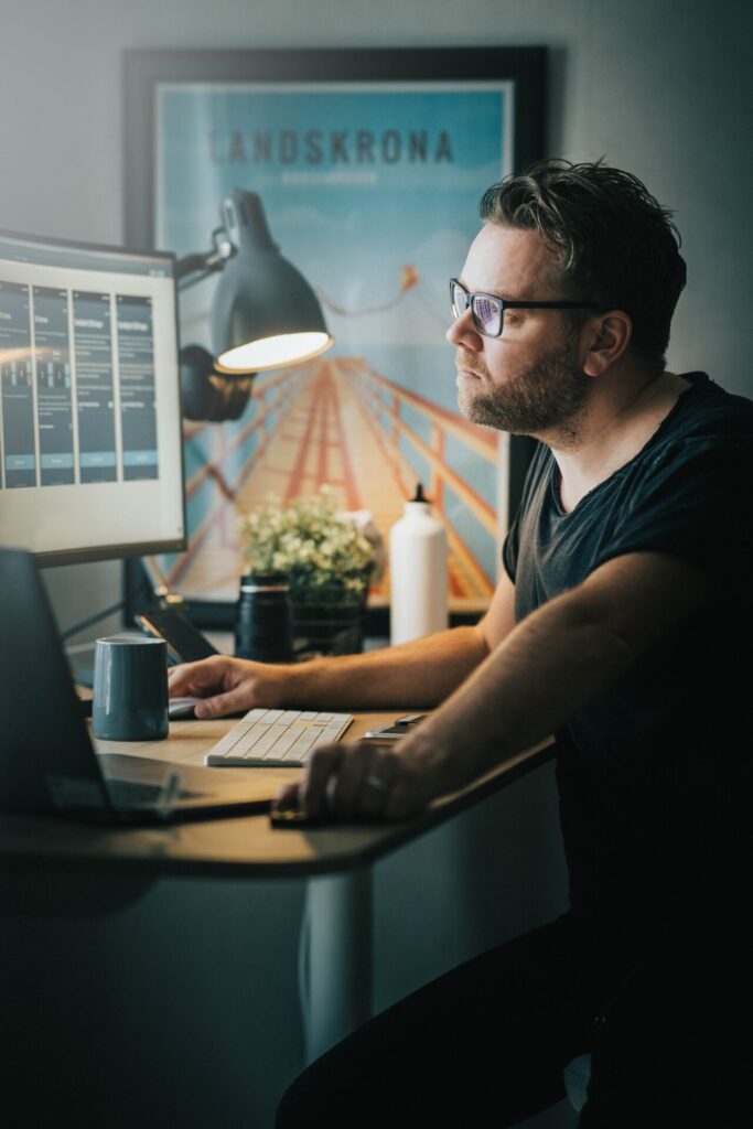 Erwerbstätige arbeiten wieder weniger im Homeoffice