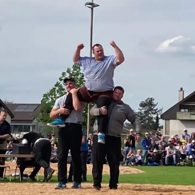 Domenic Schneider siegt am Baselländer Kantonalschwingfest wyfelder web