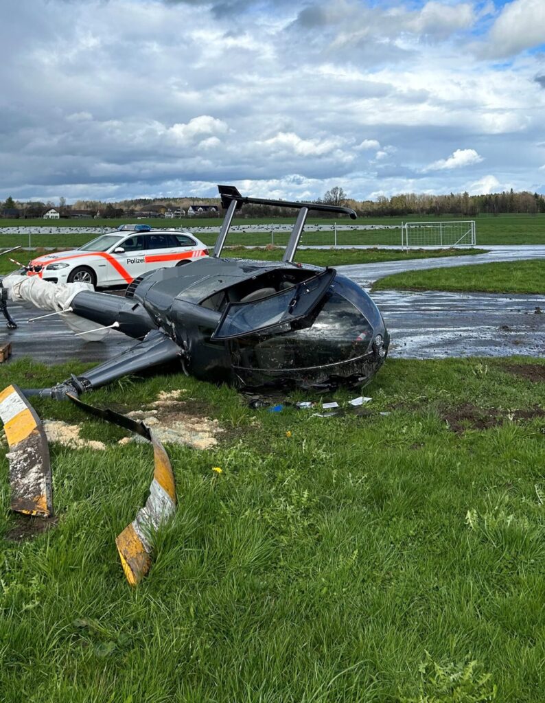 Beim Unfall des Helikopters wurden keine Personen verletzt. (Bild: Kantonspolizei Thurgau)