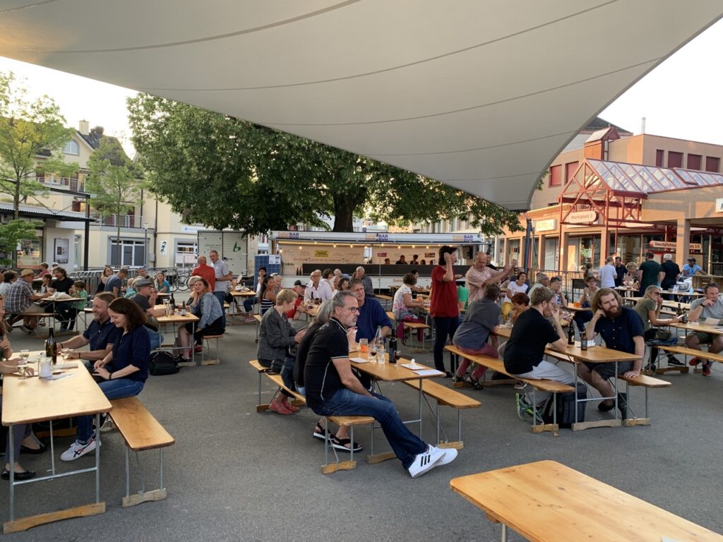 vollmondbar weinfelden wyfelder lokal informiert marktplatz