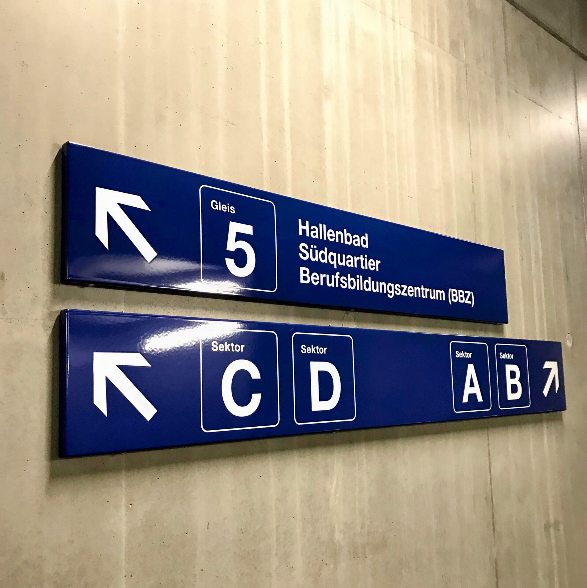 wegweister hallenbad weinfelden sbb wyfelder lokal informiert banden in weinfelden