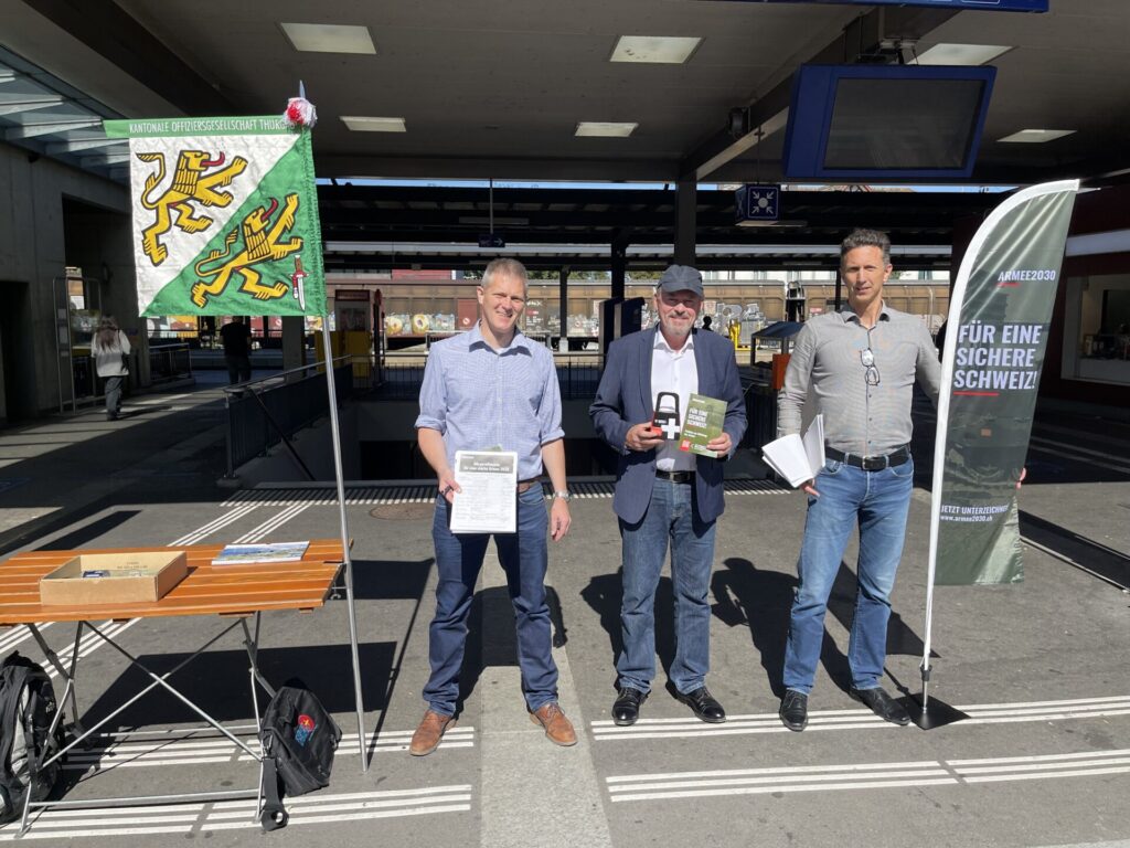 Oberst Valentin Hasler (Präsident OG TG), Oberst Dominik Knill (Präsident SOG), Oblt Christof Richard (Präsident OGB)