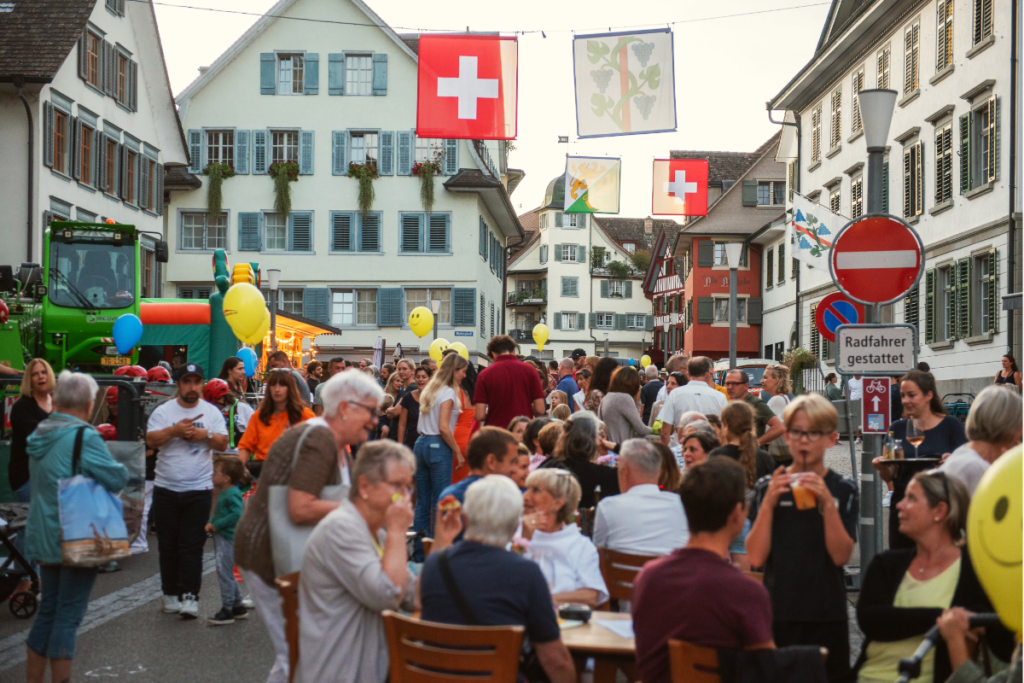 Blick in die Altstadt an einem Wyfelder Fritig im Jahr 2024. (Bild: Stadt Weinfelden)