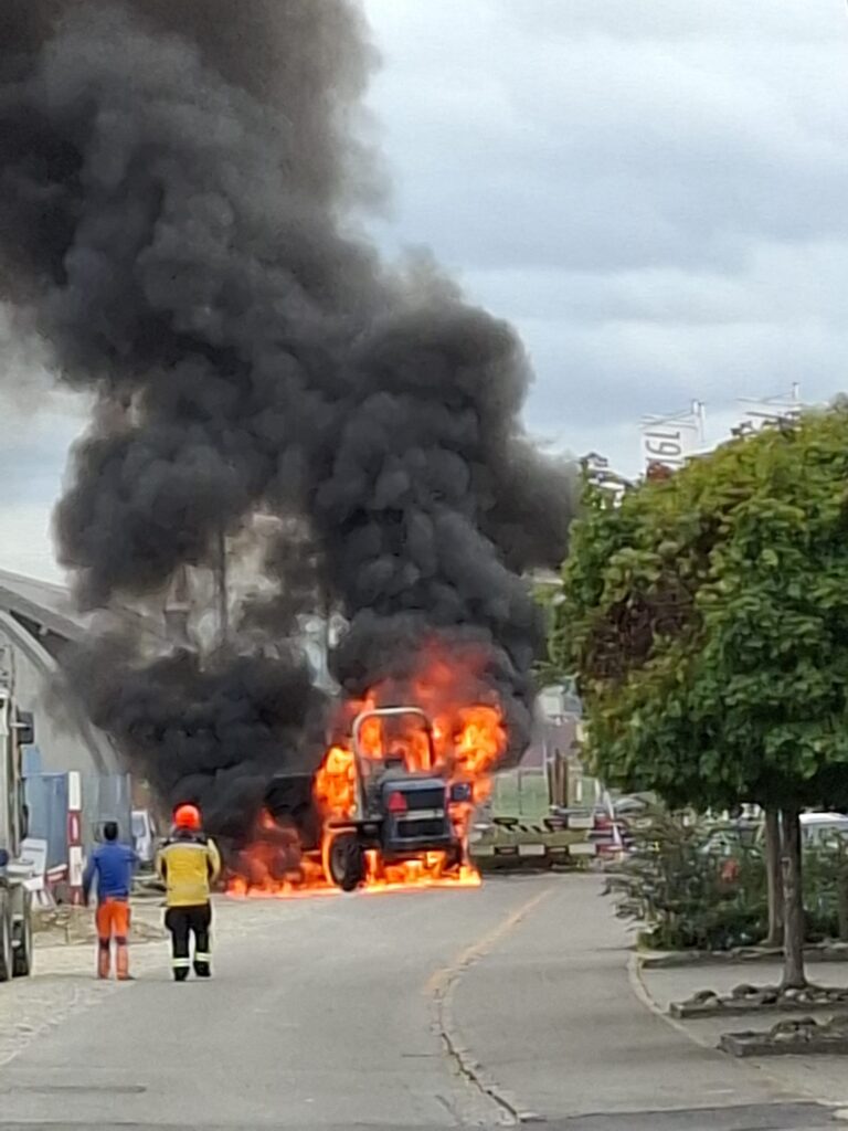 Weinfelden Baustellendumper in Brand geraten WYFELDER – lokal informiert
