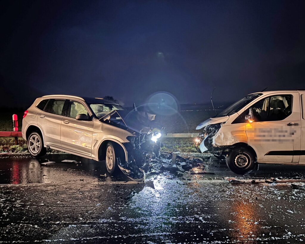 An beiden Fahrzeugen entstand Totalschaden. (Bild- Kantonspolizei Thurgau)