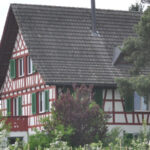 Zahl der Wohngebäude und Wohnungen nimmt weniger stark zu