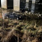 Amlikon-Bissegg: Auto landet in der Thur